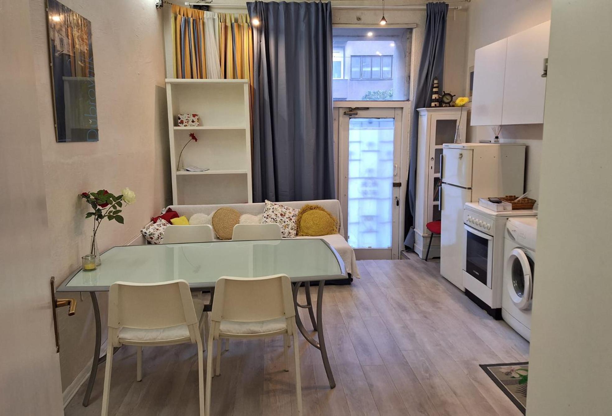 Apartment Youth Vita Загреб Екстериор снимка