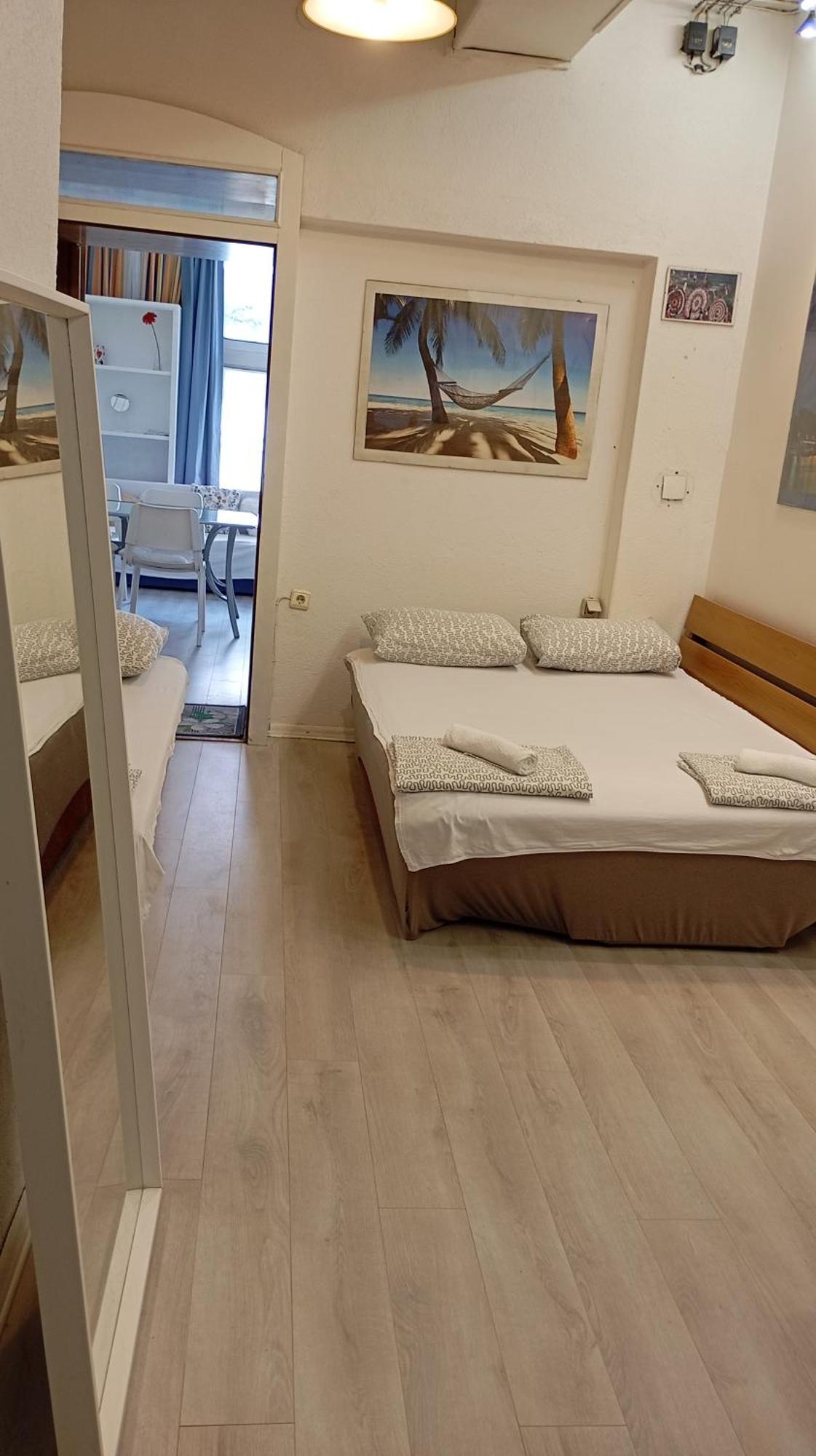 Apartment Youth Vita Загреб Екстериор снимка