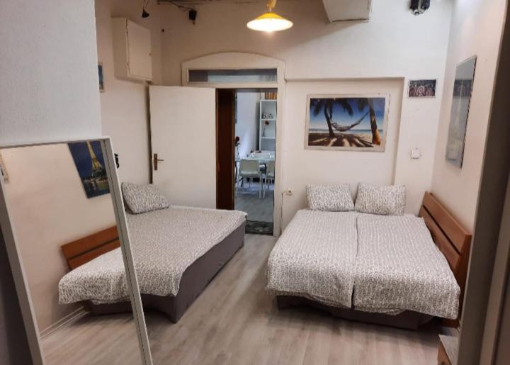 Apartment Youth Vita Загреб Екстериор снимка